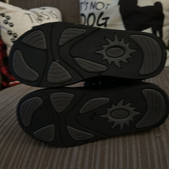 Ugg. Size 8 ankle boots - Picture 5 of 7